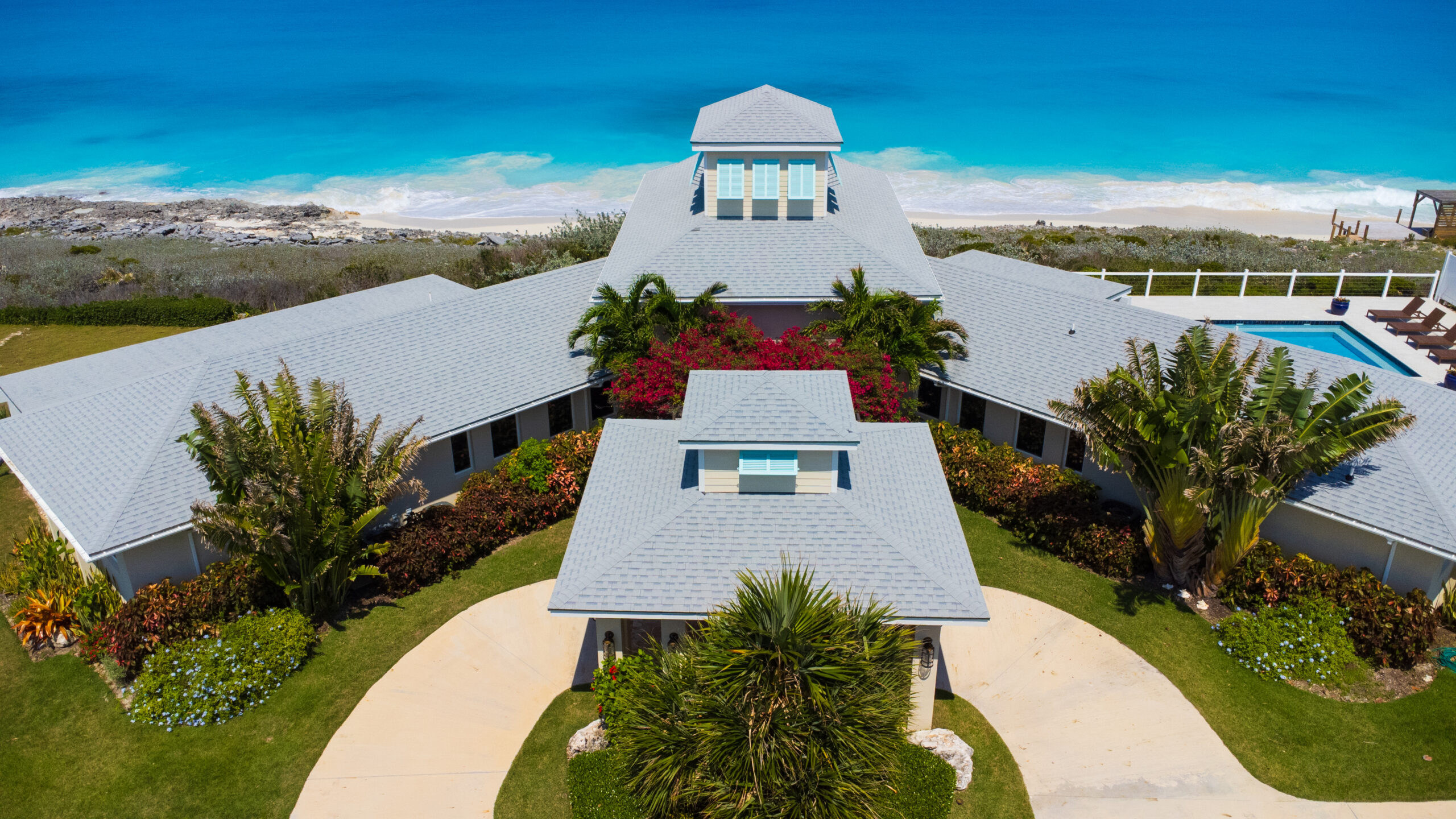 Gekko Beach House – Beachfront Home For Sale in Exuma, Bahamas